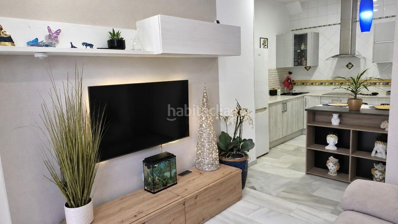 Foto 3de86bee-c4fb-44f6-a152-b50260af9834. Planta baixa a El Bajondillo Torremolinos