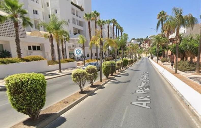 Foto fe31dcb4-e5aa-407f-b820-63d219e70c7c. Planta baixa a El Bajondillo Torremolinos