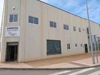 Miete Fabrikhalle  Calle peral. Alquiler de nave en polígono industrial del saladar. totana