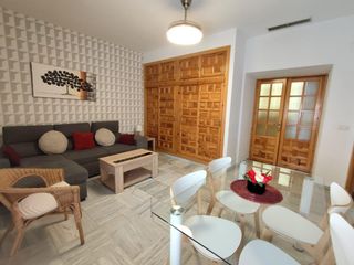 Miete Etagenwohnung in Centro. Apartamento de alquiler en la judería!
