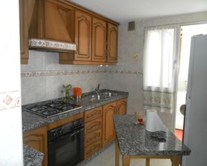 Miete Etagenwohnung in Huerta de la Reina - Trassierra. Piso en alquiler  contratos de temporada   estudiantes