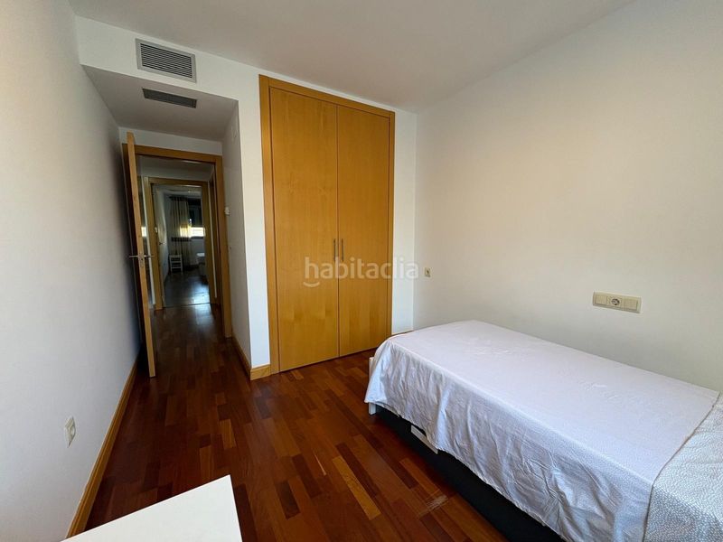 Foto 4b3d421e-4c6d-48a9-aabd-0f51a813f2a7. Pis amb calefacció aparcament piscina a Santa Rosa - Valdeolleros Córdoba