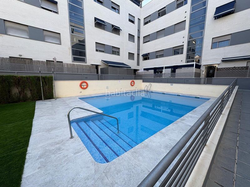 Foto 974d6fcd-f7e7-4faf-aecc-320d26cb2b3f. Pis amb calefacció aparcament piscina a Santa Rosa - Valdeolleros Córdoba