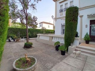Casa bifamiliare in El Brillante -El Naranjo - El Tablero. Chalet en avenida del brillante !!!