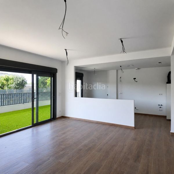 Foto d013aa5b-0370-45db-a5d1-1503bd8264c7. Pis amb calefacció aparcament piscina a Tablero Bajo - Arruzafilla Córdoba