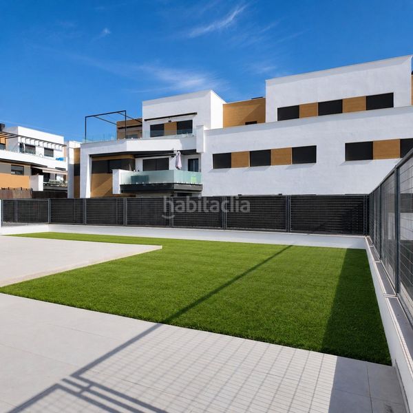 Foto d449143a-ff54-4d63-9a6b-7c0ad9c65306. Pis amb calefacció aparcament piscina a Tablero Bajo - Arruzafilla Córdoba
