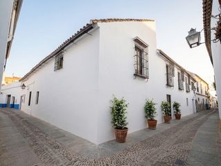 House  Barrionuevo. Oportunidad para inversores gran casaedificio para rehabilitar e