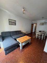 Rent Flat in Sta. Marina - San Andrés - San Pablo - San Lorenzo. Piso en santa marina