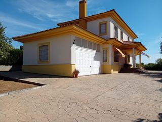 Location Chalet à El Higuerón. Chalet independiente en santa ana de la albaida !