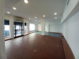 Lloguer Local Comercial a Centro. Local comercial en pleno centro