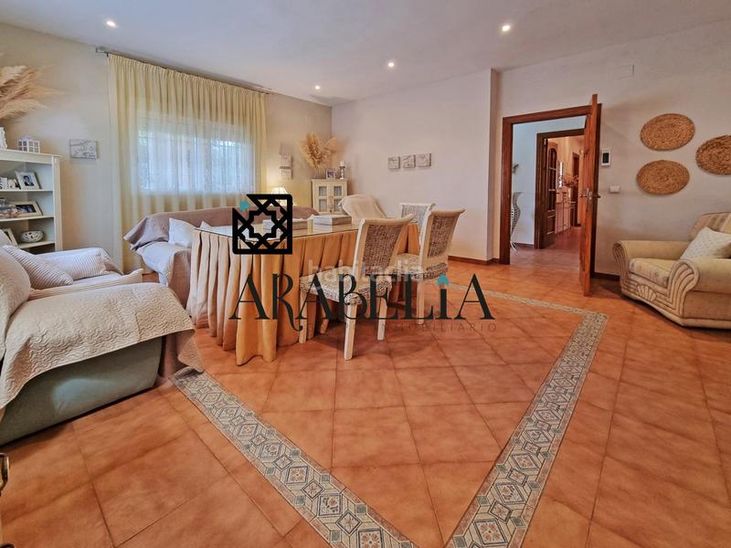 Foto f9b33391-c2e9-4cda-ad72-935e25e45442. Chalet mit heizung parking in Villarrubia Córdoba