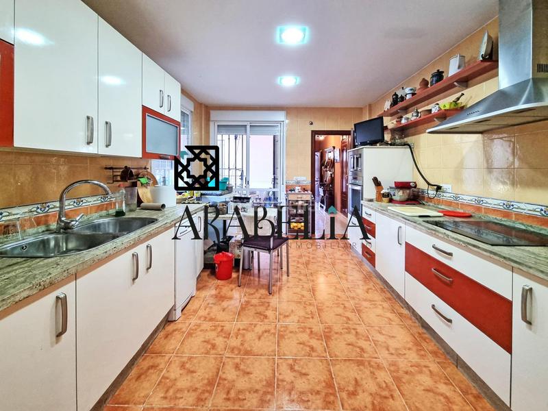 Foto 25185ea1-aa19-4530-b813-907c372430f2. Xalet amb calefacció aparcament piscina a Carlota (La)