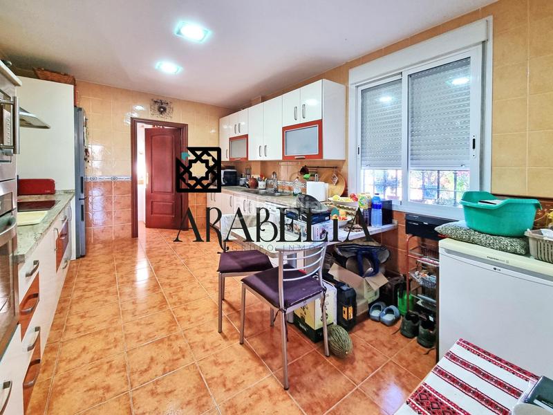 Foto 3178f214-5701-4327-a4e7-9cbb24fba185. Xalet amb calefacció aparcament piscina a Carlota (La)