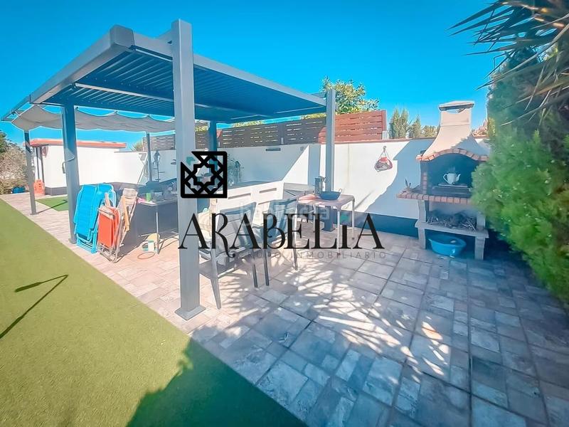 Foto c4a19eb8-c19e-4c7e-986f-8a301ef259e6. Xalet amb calefacció aparcament piscina a Carlota (La)