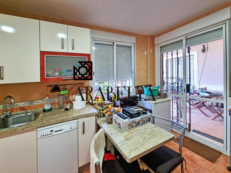 Foto dad9a8a1-c075-402f-bc6f-f28dce2425ef. Xalet amb calefacció aparcament piscina a Carlota (La)