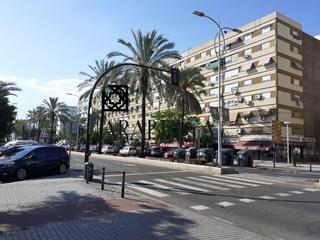 Local Comercial a Sector Sur. Local comercial avenida granada