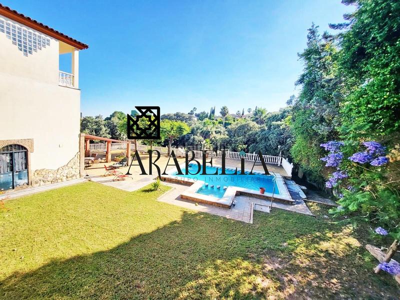 Foto 4c67c841-cd7d-49c0-9fcf-55536341b553. Chalet mit heizung parking pool in Paraíso Arenal - La Colina Córdoba