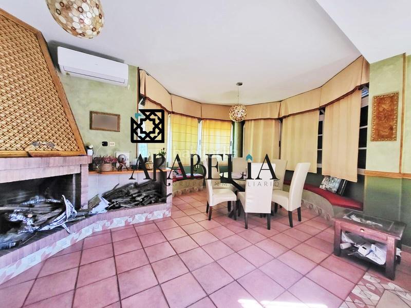 Foto 6e70bf6f-5467-4a61-88db-9c27c31e7663. Chalet mit heizung parking pool in Paraíso Arenal - La Colina Córdoba