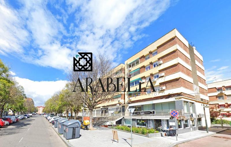 Foto 8a628e2b-0847-4808-b600-d00e9af0419a. Local comercial estupendo local en parque cruz conde en Córdoba