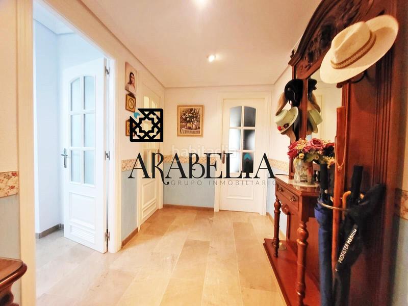Foto 0f13cdb7-9c57-43a0-ba3f-af2575bd34e6. Piso impresionante piso exterior en exclusiva de 104m2 con piscina y para entrar a vivir en la arruzafilla!!! en Córdoba