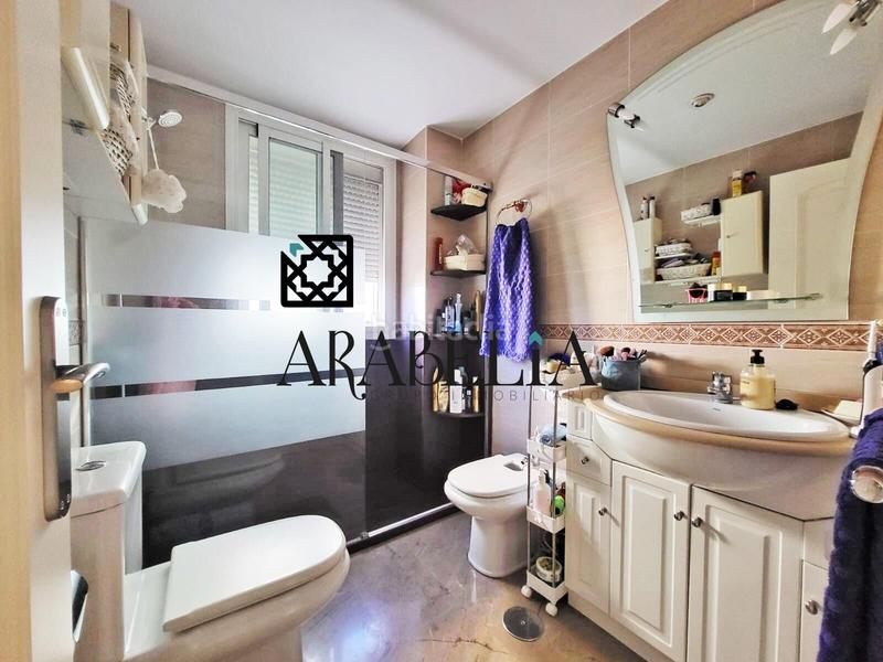 Foto a175682d-ff3e-406d-8097-0622a9f3b754. Piso impresionante piso exterior en exclusiva de 104m2 con piscina y para entrar a vivir en la arruzafilla!!! en Córdoba