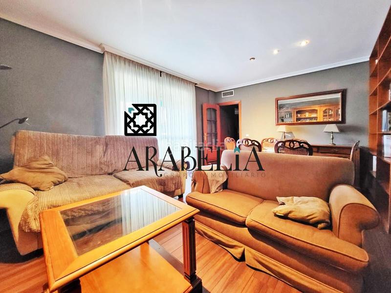 Foto 1c825e0c-da83-43a1-820d-3f37537dd2b7. Piso magnífico piso de 116m2 con piscina, parking y trastero para entrar a vivir en la arruzafilla!!! en Córdoba