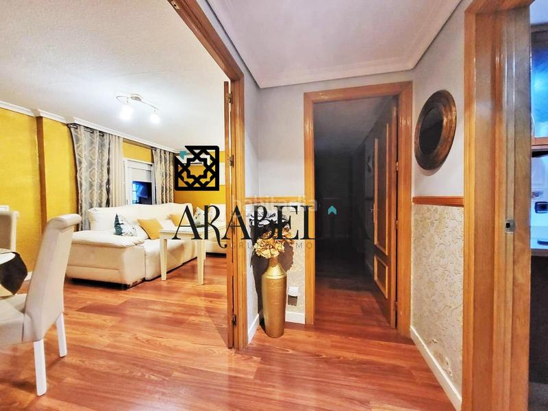 Foto 9634edf6-66a9-4604-ae51-723b4abbbad1. Appartamento con riscaldamento in Poniente-Norte - Miralbaida - Parque Azahara Córdoba