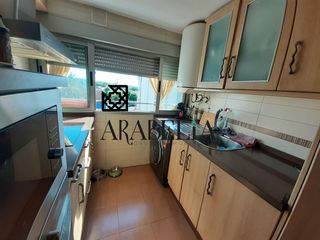 Pis a Sector Sur. Fantástico piso en zona alta del sector sur