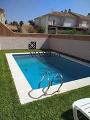 Xalet en Para�so Arenal - La Colina. Pareado con piscina independiente