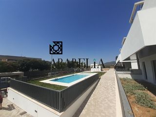 Flat in Tablero Bajo - Arruzafilla. Exclusivo bajo con 300m2 de jardín privado en residencial  el pa