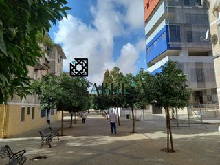 Appartement à Sector Sur. Piso en exclusiva junto centro civico la normal