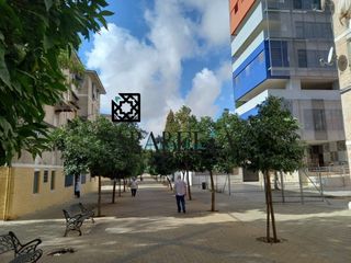 Appartamento in Sector Sur. Piso en exclusiva junto centro civico la normal