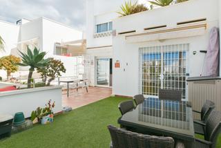 Pis  Calle grecia. 3 dormitorios en benalmádena costa, calle grecia