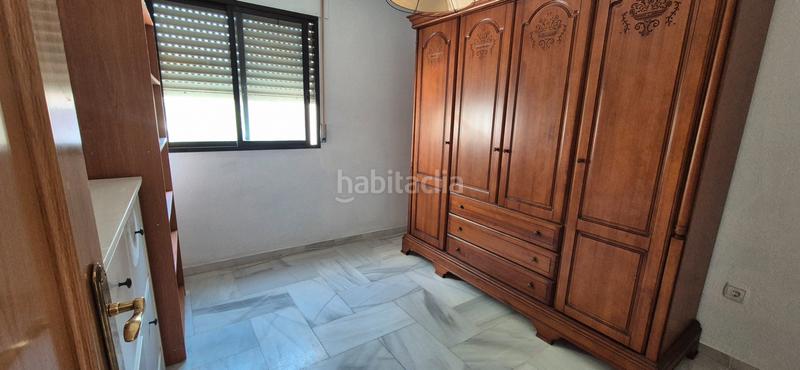 Foto ea2f2f8e-ee34-45b8-b44a-1042c99dd9f6. Appartamento con piscina in La Carihuela - Los Nidos Torremolinos