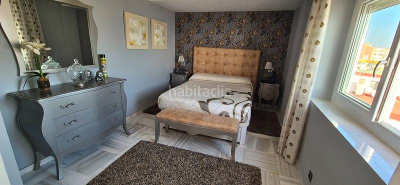 Foto c29d93ba-d93a-4c4a-a2c3-550ea1a4d325. Location attique avec chauffage piscine dans El Bajondillo Torremolinos