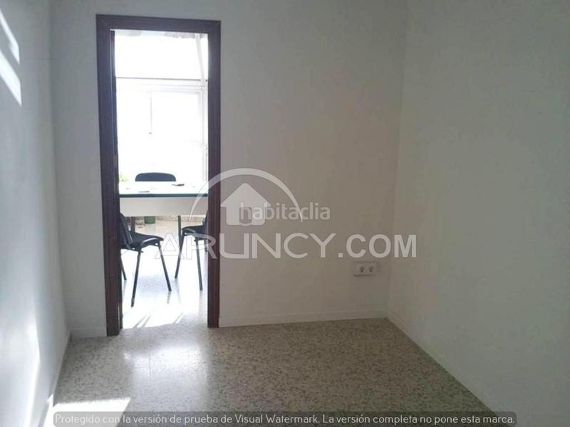 Foto f9116fdc-d06c-44e2-acf6-82b9db4d5e50. Miete büro in Centro Alcalá de Guadaira