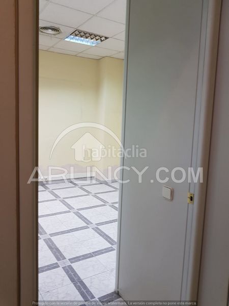 Foto f1e6f9ca-3d3d-4352-9e61-c4c2962e7fb6. Location local commercial dans Centro Alcalá de Guadaira