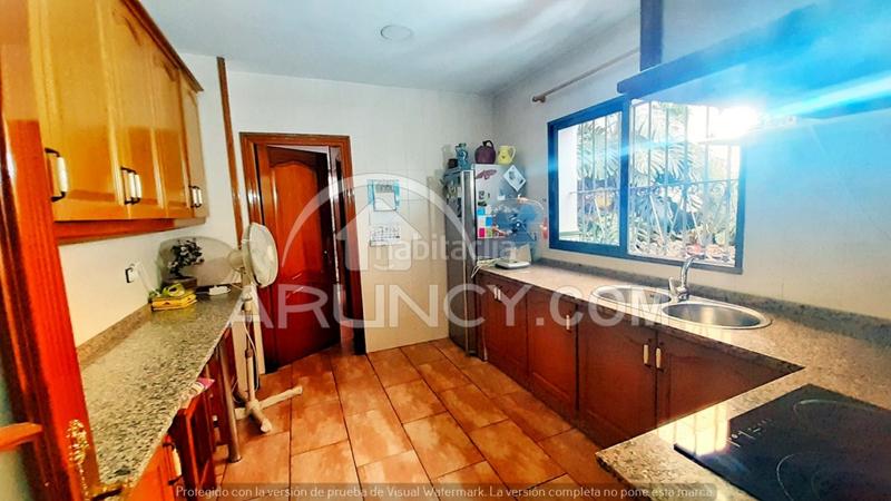 Foto 6a97c5ad-0330-4a76-82fb-ef67b86240bf. Maison avec parking dans Centro Alcalá de Guadaira