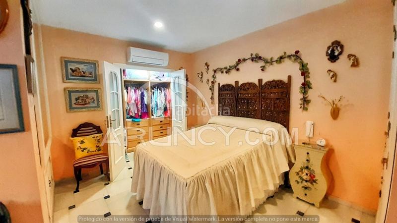 Foto 7faa3bbc-f17d-47e5-886d-656c5b34315c. Maison avec parking dans Centro Alcalá de Guadaira