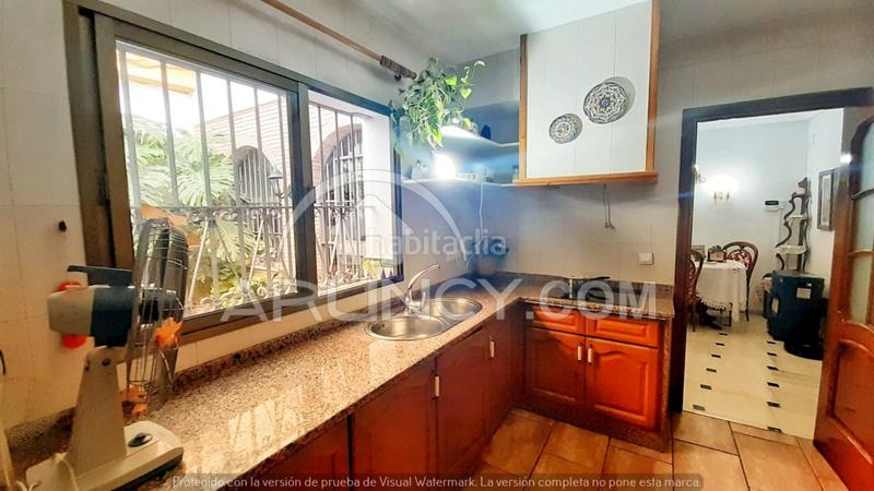 Foto da2c3299-83bb-4969-b842-868ec4cc9143. Maison avec parking dans Centro Alcalá de Guadaira