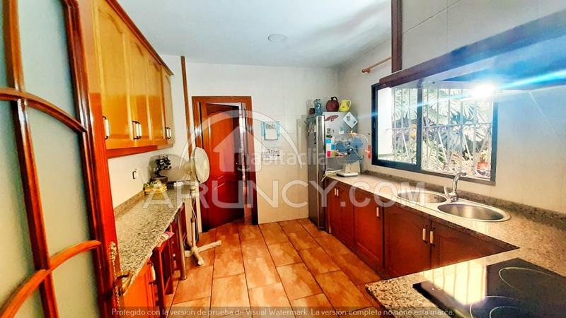 Foto debed03a-98fa-4203-a4cd-bdd11504cea7. Maison avec parking dans Centro Alcalá de Guadaira