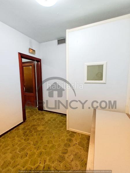 Foto 20758387-9974-468e-9d5e-f90baca98eb6. Local commercial dans Centro Alcalá de Guadaira