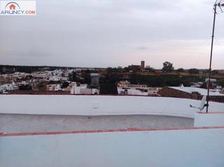 Casa adossada a Centro. Gran casa en cerro del moro