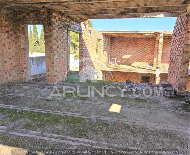 Foto 19fdf90d-4257-4f1b-9360-e19ee4a18dc3. Chalet mit parking in Centro Alcalá de Guadaira