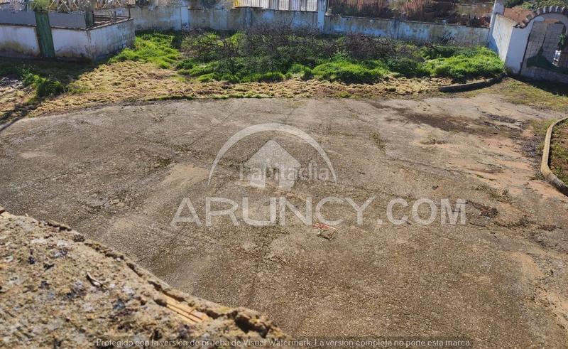 Foto 84ba0415-fe1f-430c-a0cd-fe33f45a2b60. Chalet mit parking in Centro Alcalá de Guadaira