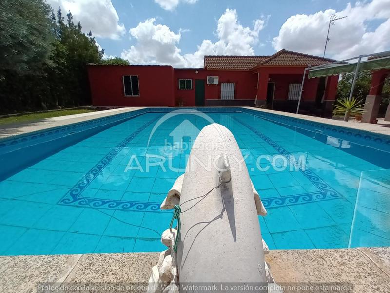 Foto 005ee4b5-f93a-4593-8922-101684d1947b. Chalet dos chalets de una planta en suelo urbano en Alcalá de Guadaira