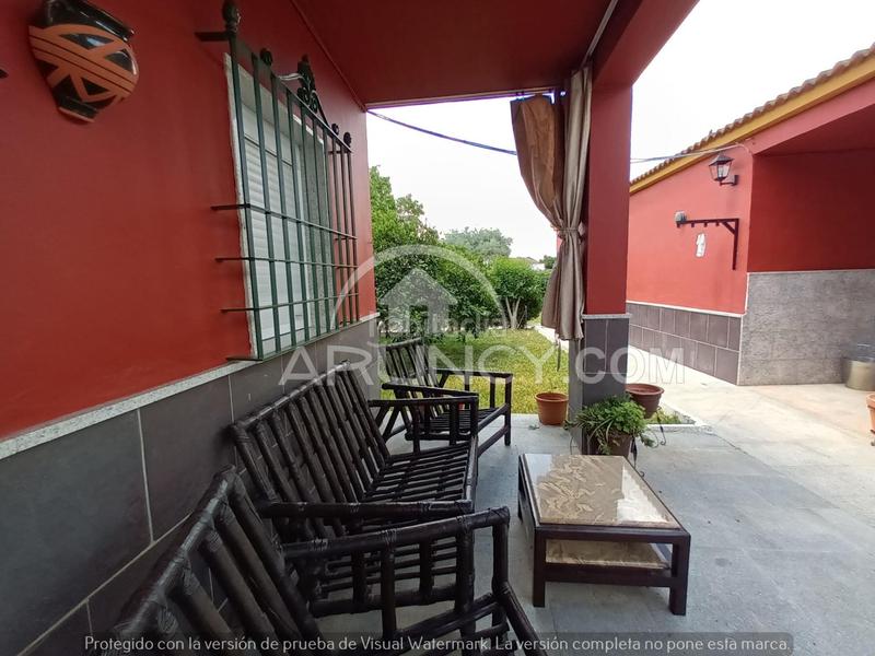 Foto 29c3e876-7290-41d2-96a3-bac4f0f86479. Chalet dos chalets de una planta en suelo urbano en Alcalá de Guadaira