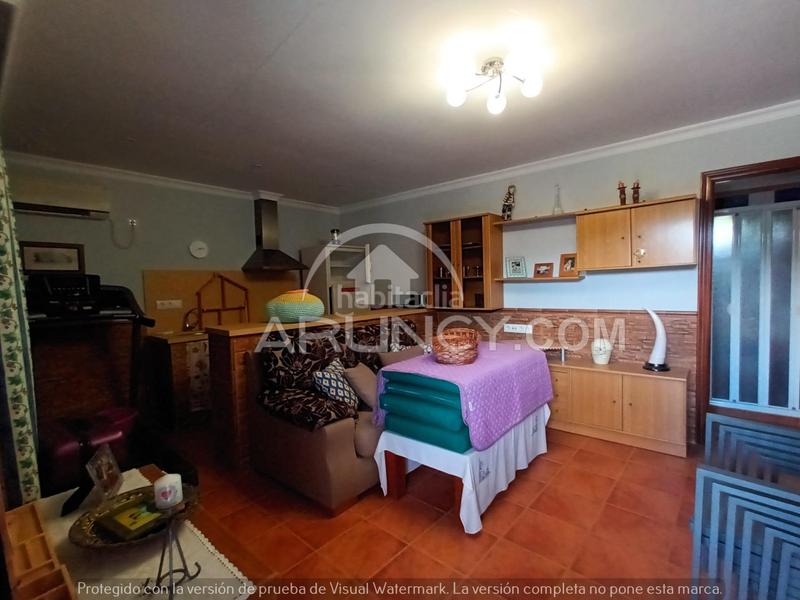 Foto 338e0c77-3f02-4499-8a18-e476589d40d7. Chalet dos chalets de una planta en suelo urbano en Alcalá de Guadaira
