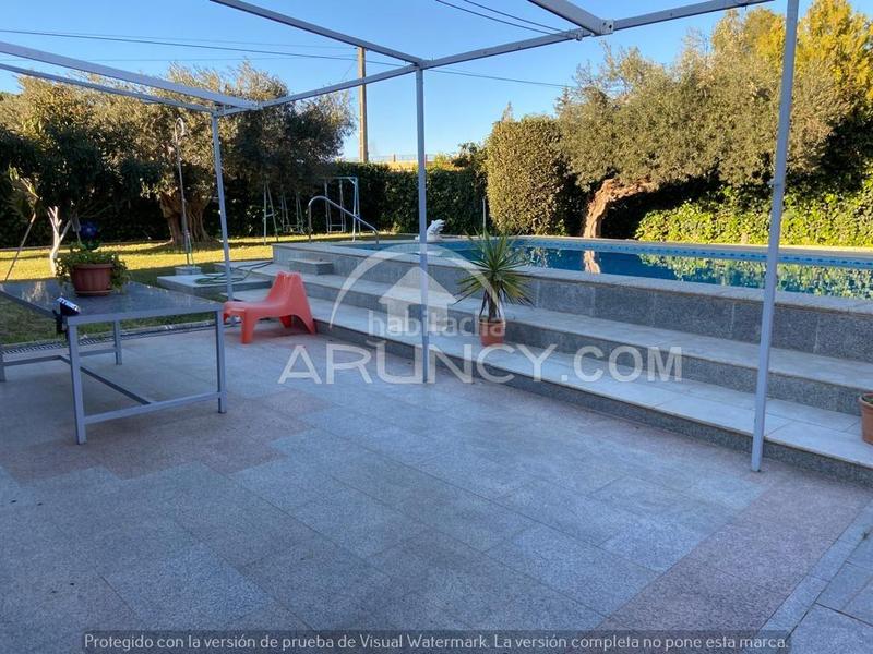 Foto 354e181b-b03f-4baf-b290-1816f05b7b26. Chalet dos chalets de una planta en suelo urbano en Alcalá de Guadaira