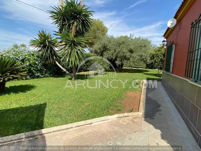 Foto 4dc1611b-189c-4e08-a260-c7220ed90bf5. Chalet dos chalets de una planta en suelo urbano en Alcalá de Guadaira
